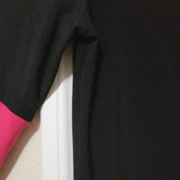 SUZIE IN THE CITY BLACK & PINK SHEATH DRESS - Picture 6 of 9